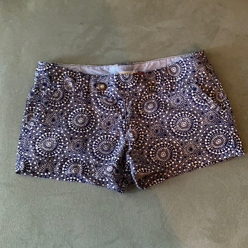 Juniors Red Camel shorts size 5